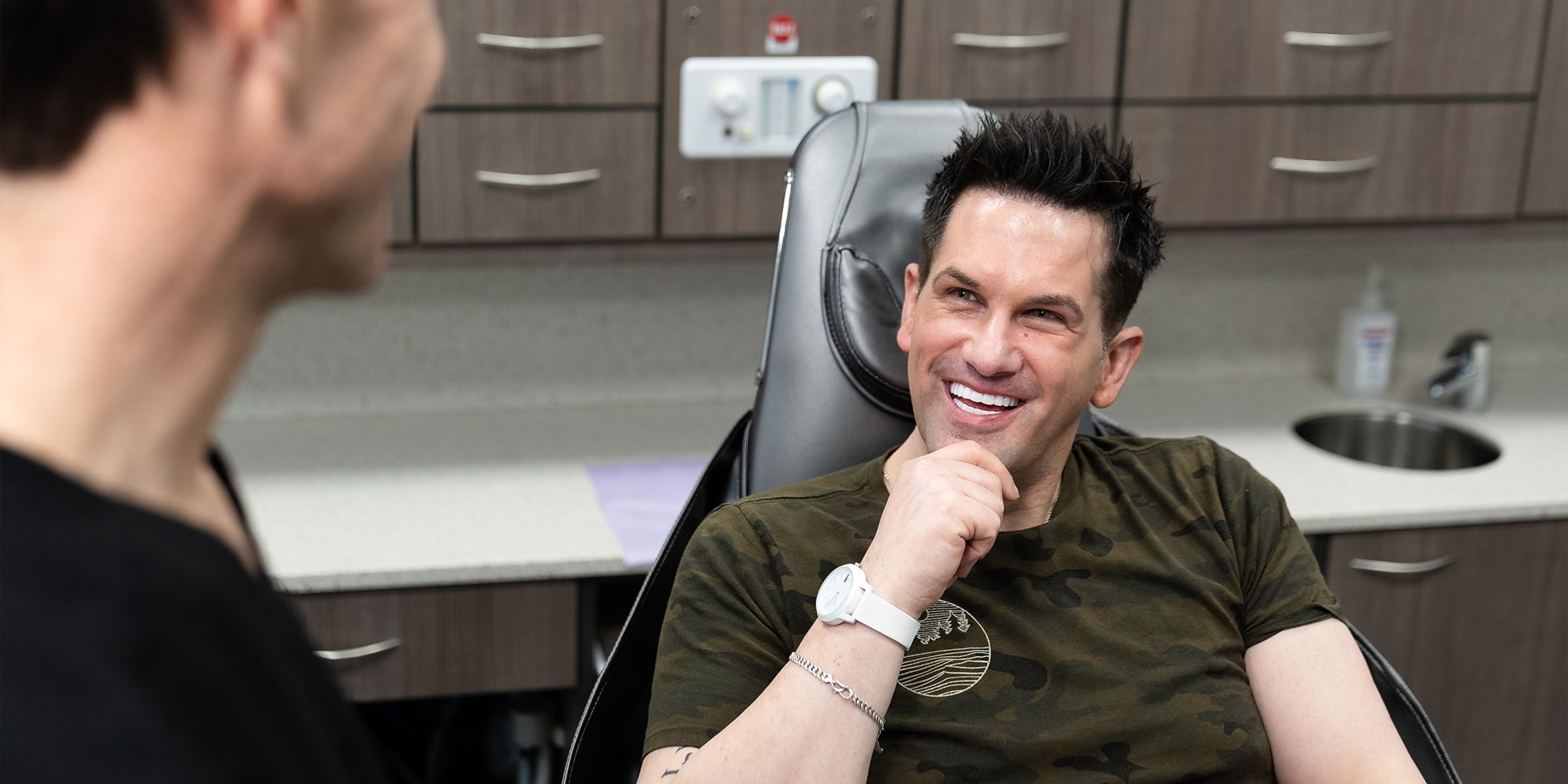 doctor going over sedation options with patient
